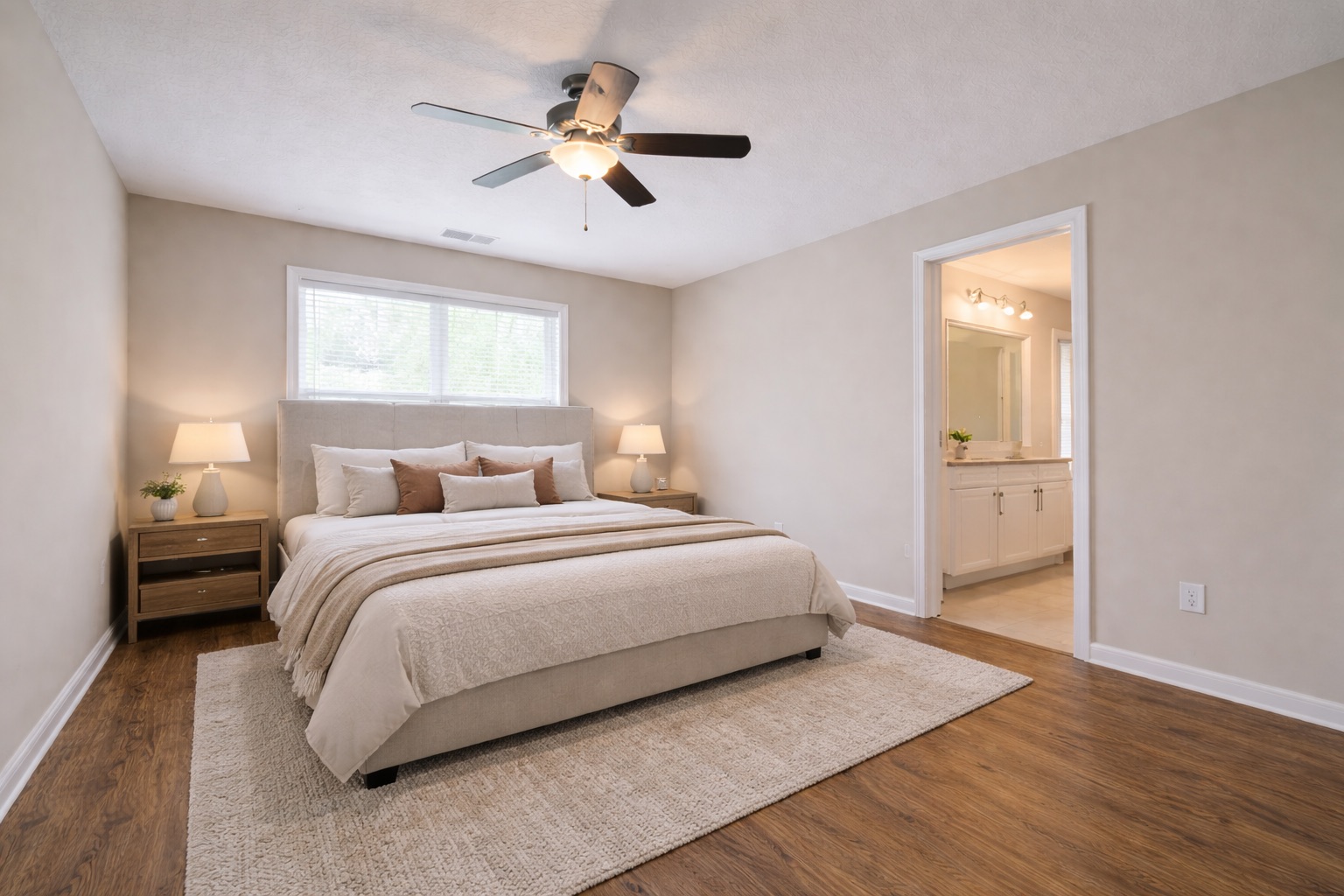 Dormitorio con muebles antes de vaciar con IA