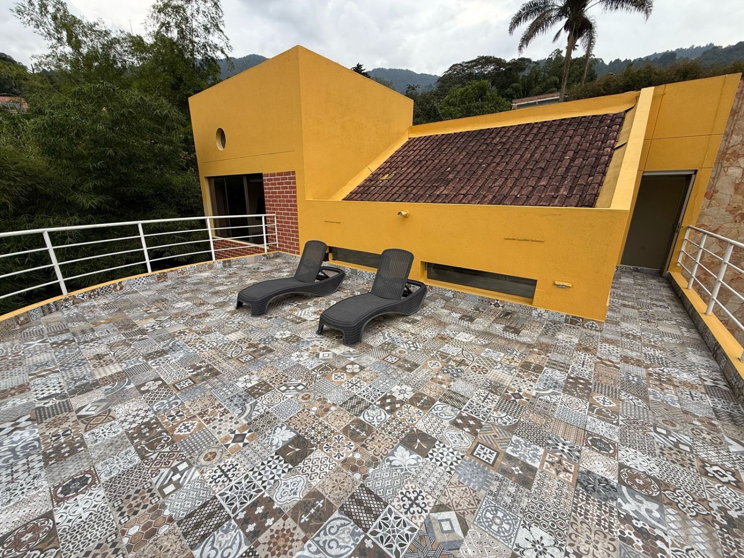 Exclusiva casa amoblada en Venta y Renta en Envigado (Independiente)  — 17