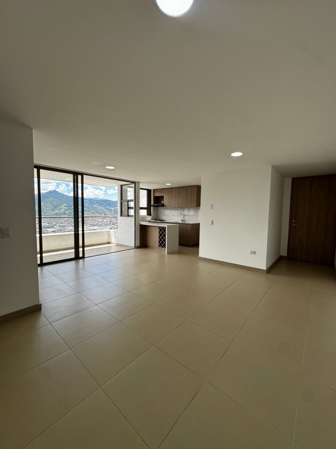 Exclusivo apartamento con Vista a la Ciudad.  - Image 3