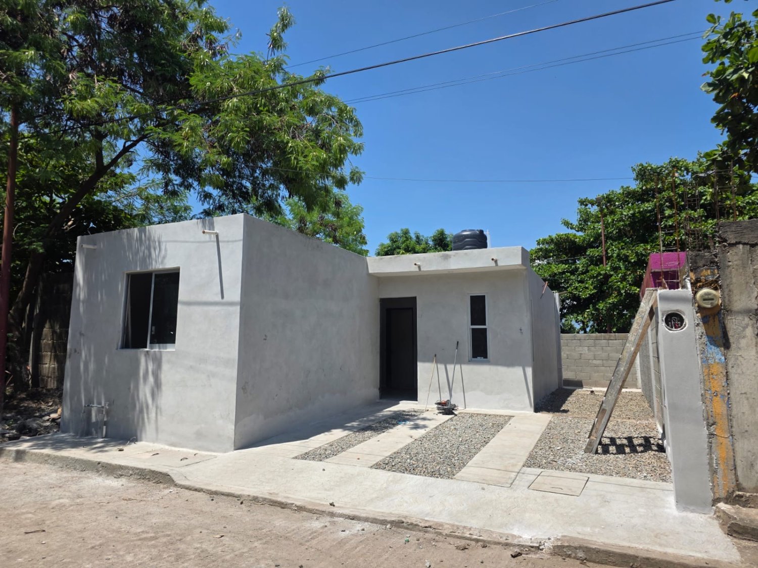 Casa Moderna en Fracc Los Llanes, Tapachula - Image 1