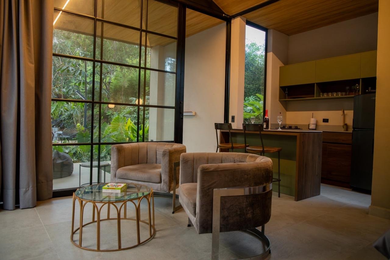 Cabaña rodeada de naturaleza  - Image 6