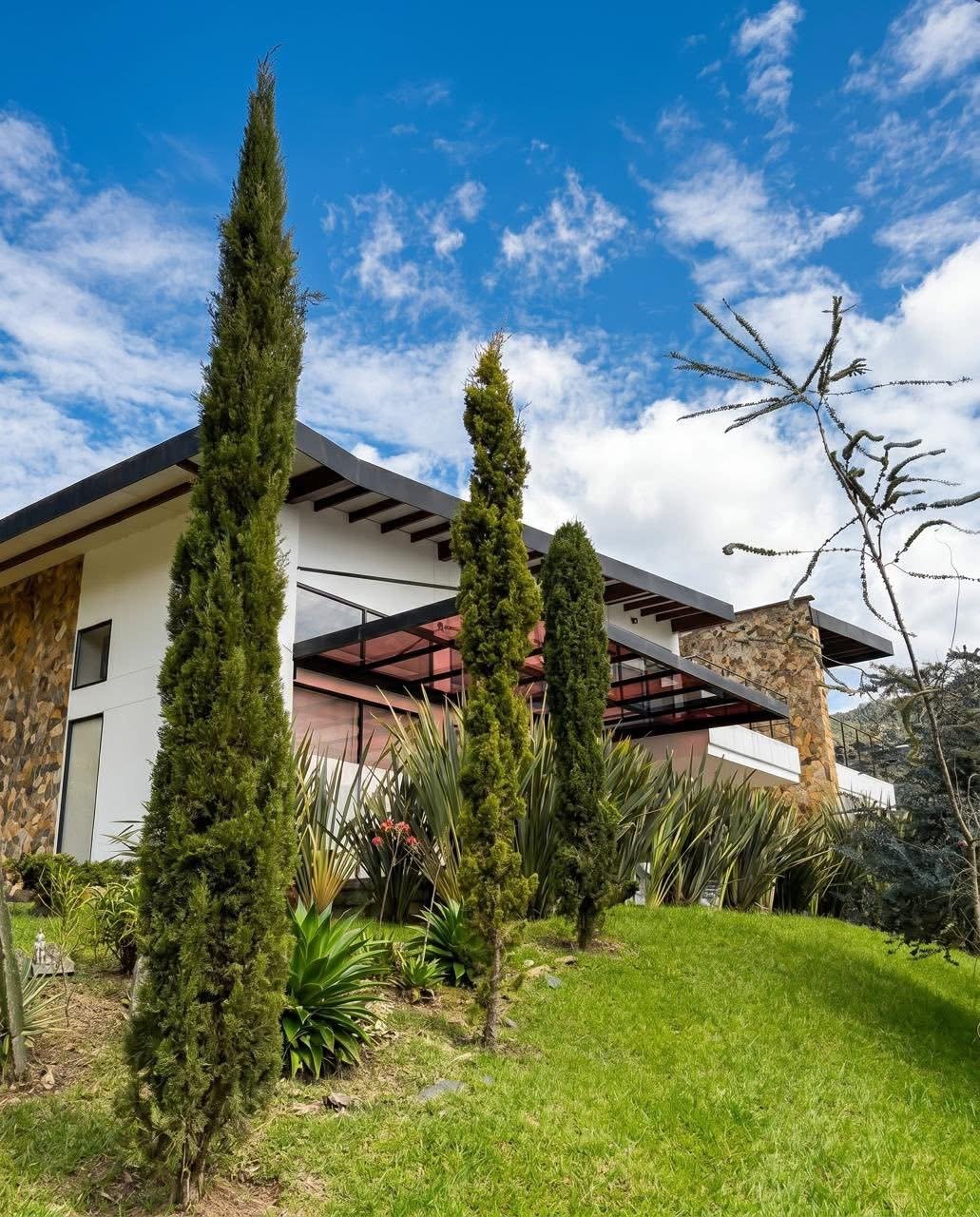 Casa campestre en la catedral de envigado  - Image 3