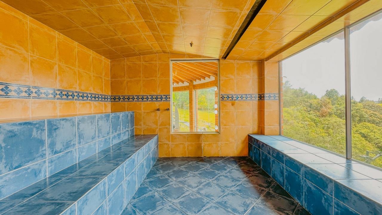 Casa campestre en Medellín en Renta Amoblado   - Image 18