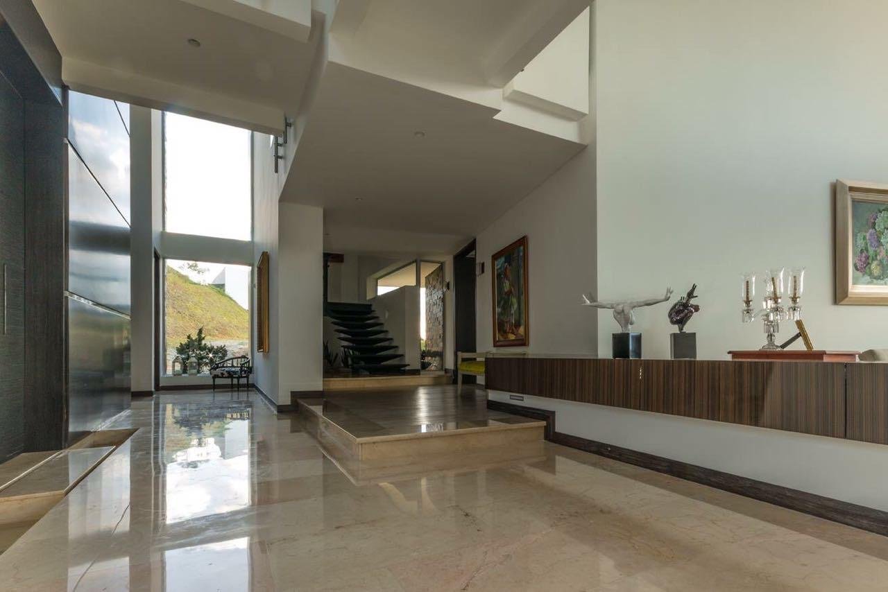 Exclusiva mansión en Venta en el poblado  - Image 9