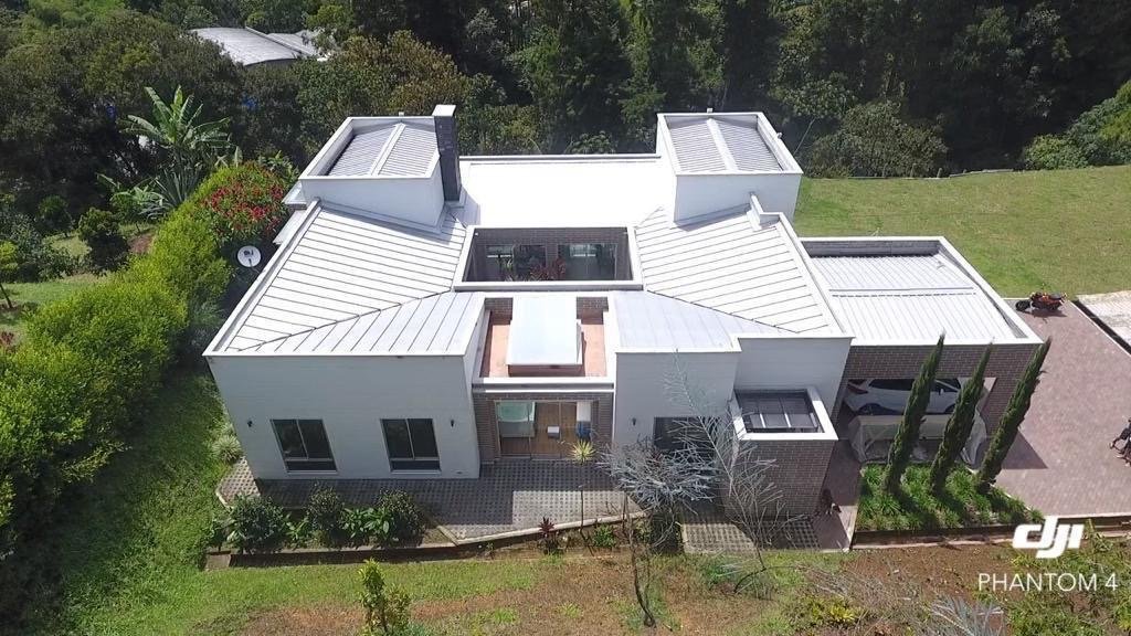 En Venta casa campestre ubicada en Caldas  - Image 2