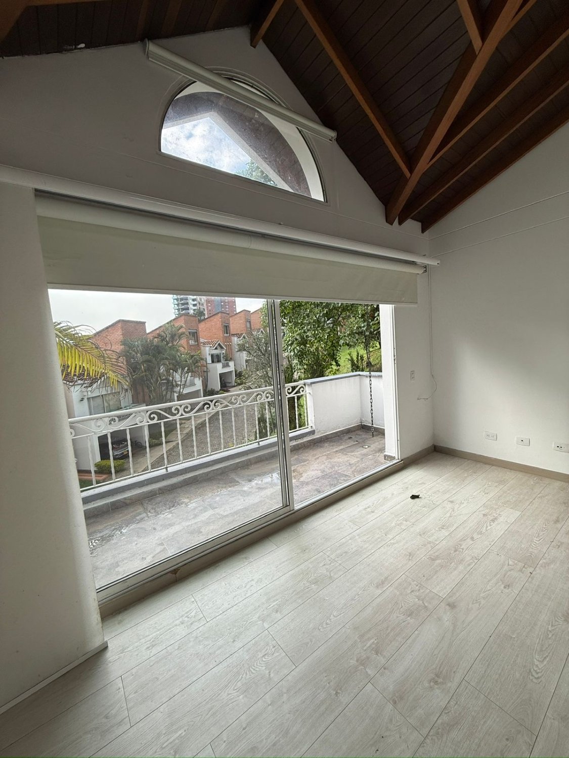 Gran casa en renta con zona verde (Envigado )  - Image 19