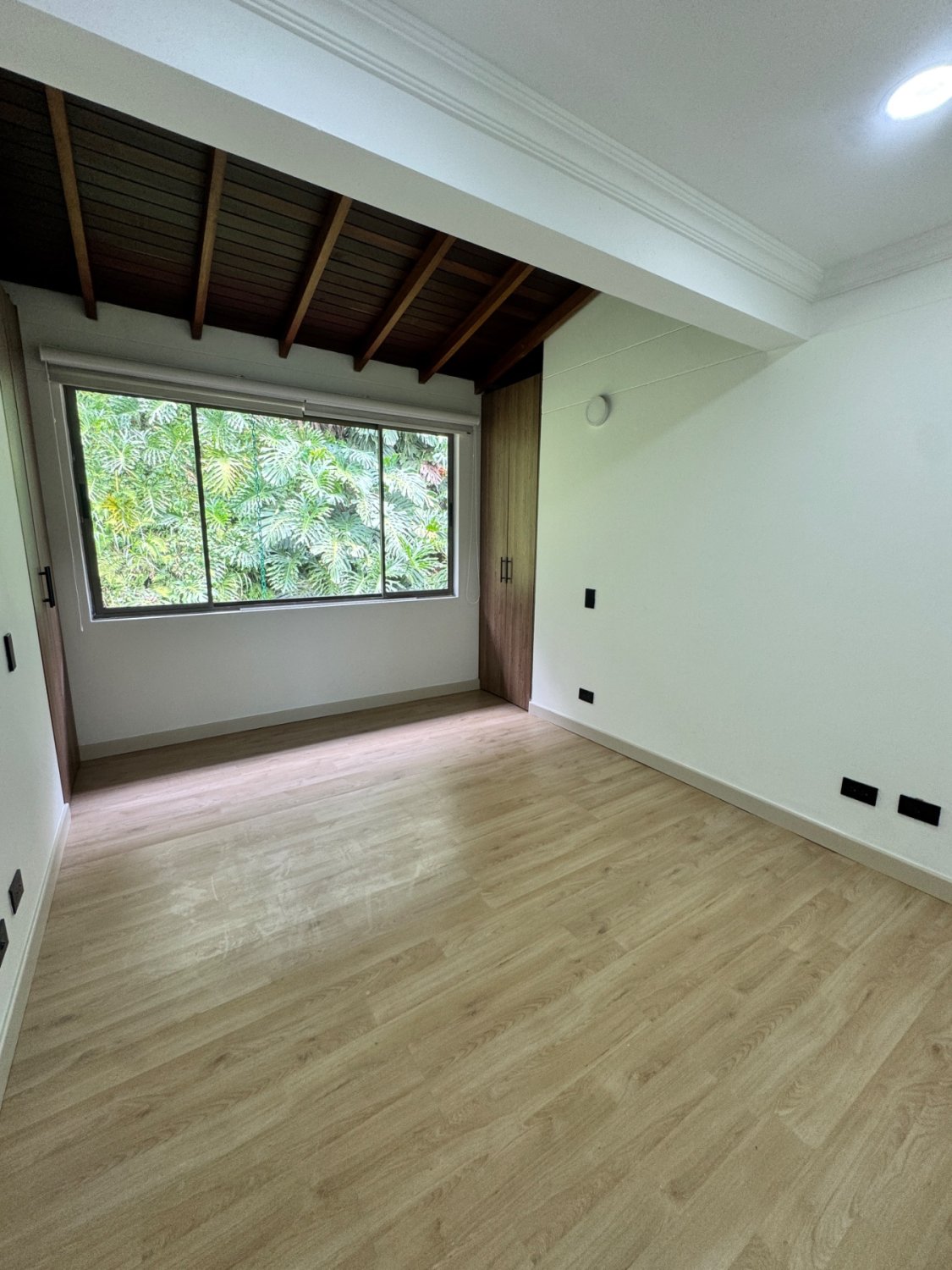 Amplia Casa Moderna en Envigado - Image 13