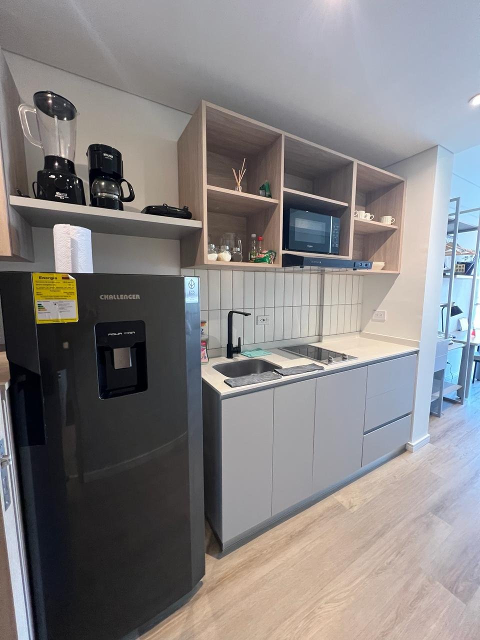 Quadrato Studios – Laureles (One Block from Unicentro) — 4