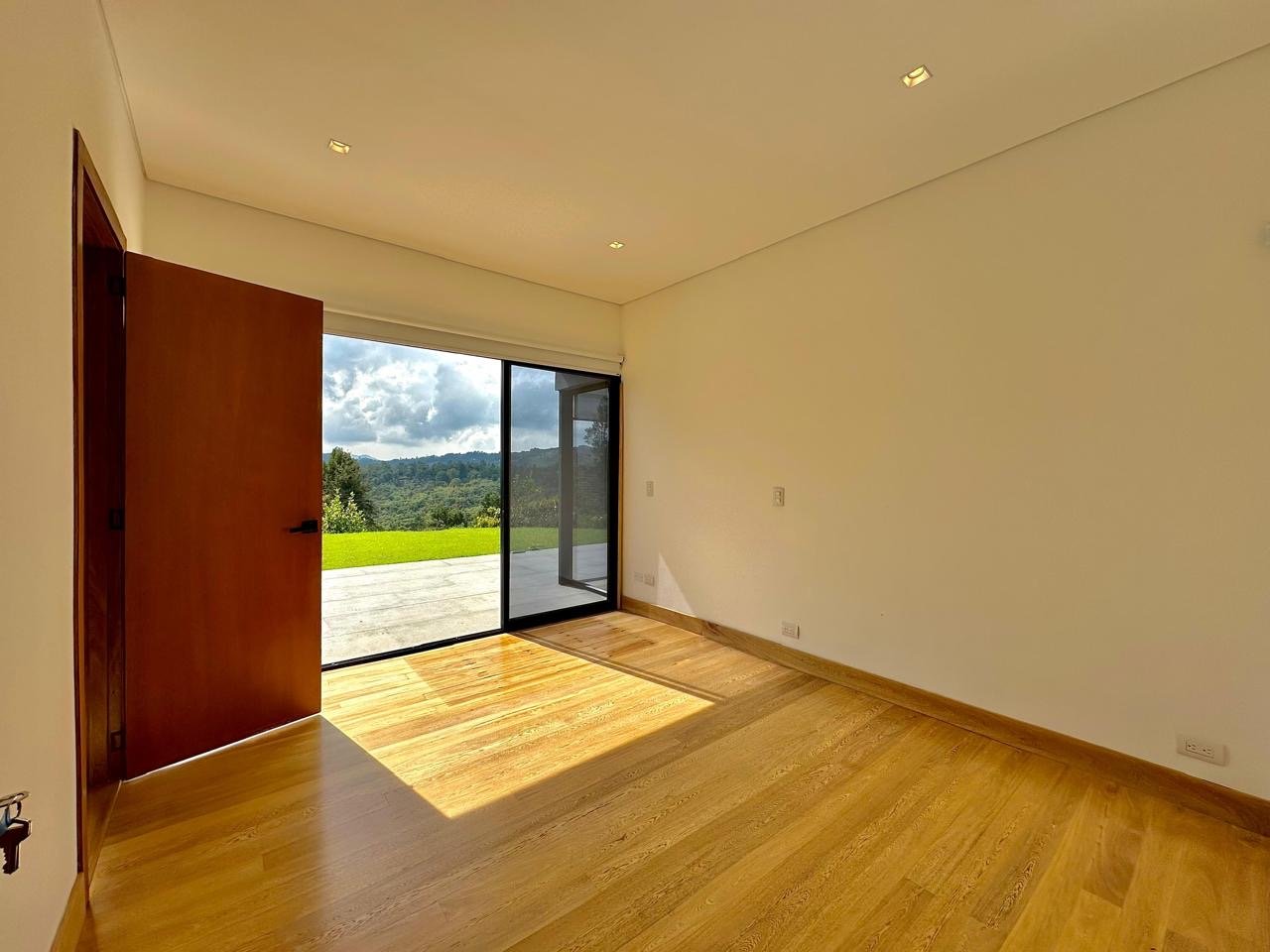 Hermosa Casa Campestre en Renta Poblado  - Image 18