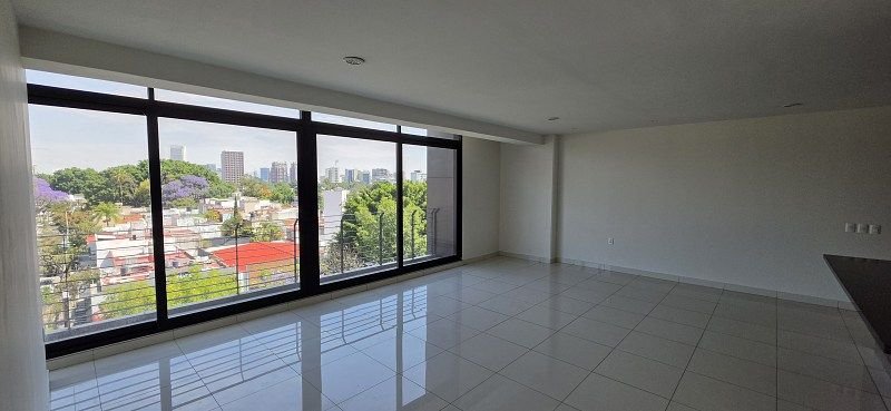 Departamento en Renta en Jardines del Bosque Norte — 2