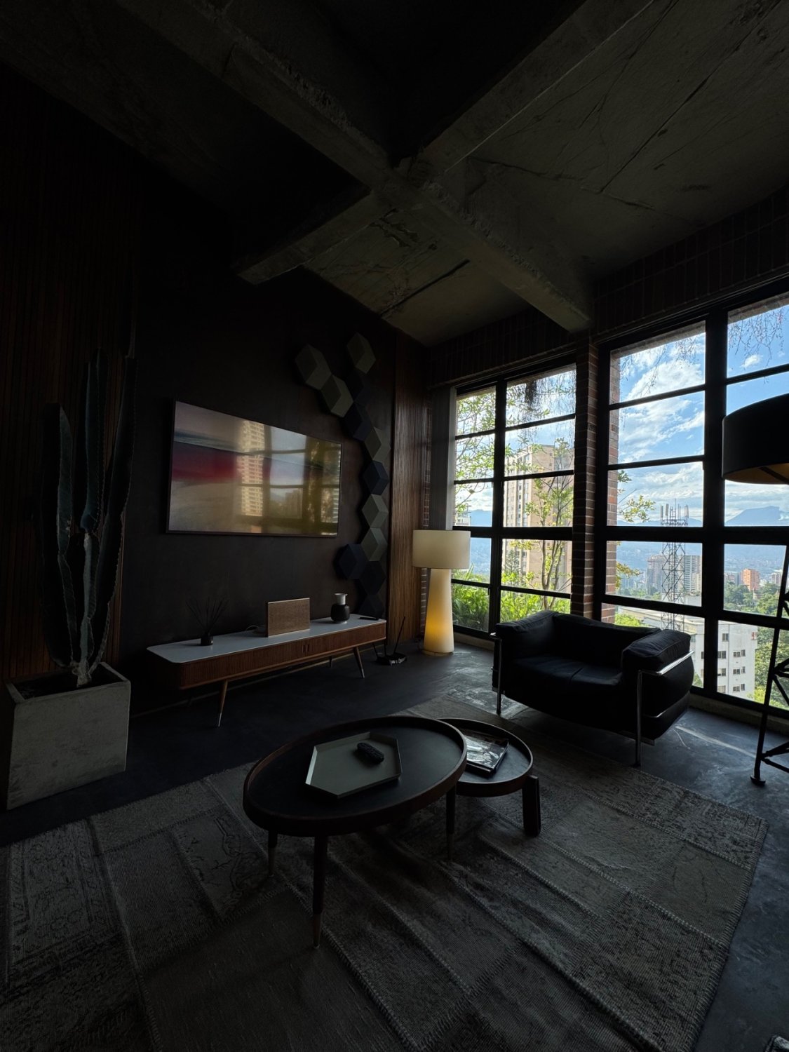 Penthouse - Universal  - Image 12