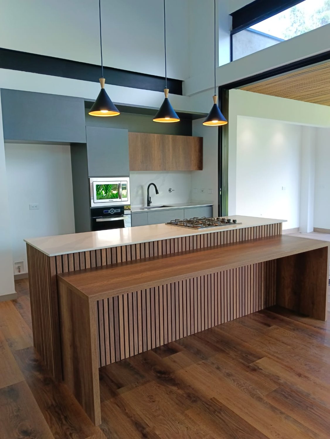 Se Renta o Vende Exclusiva casa en el sector de llano grande  - Image 4