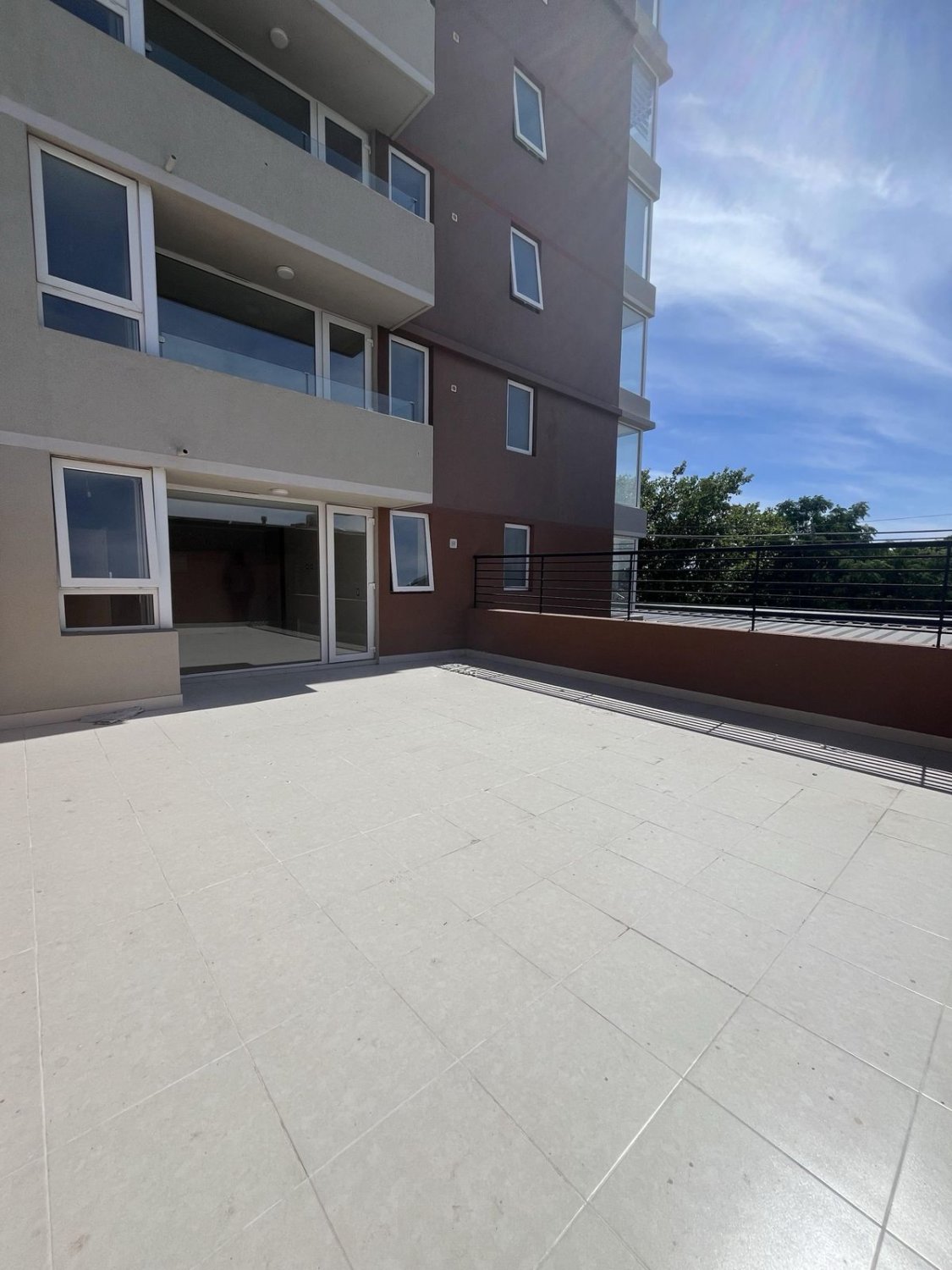 Departamento céntrico con exclusiva Terraza - Image 2