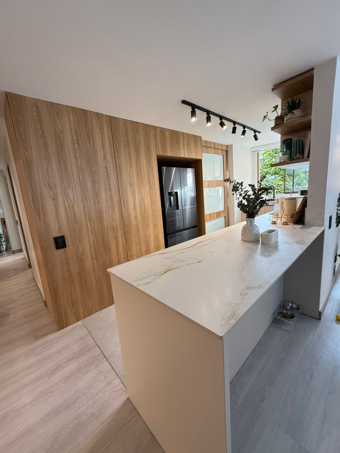 Moderno Apartamento Amoblado en Ubicación Central - Image 5