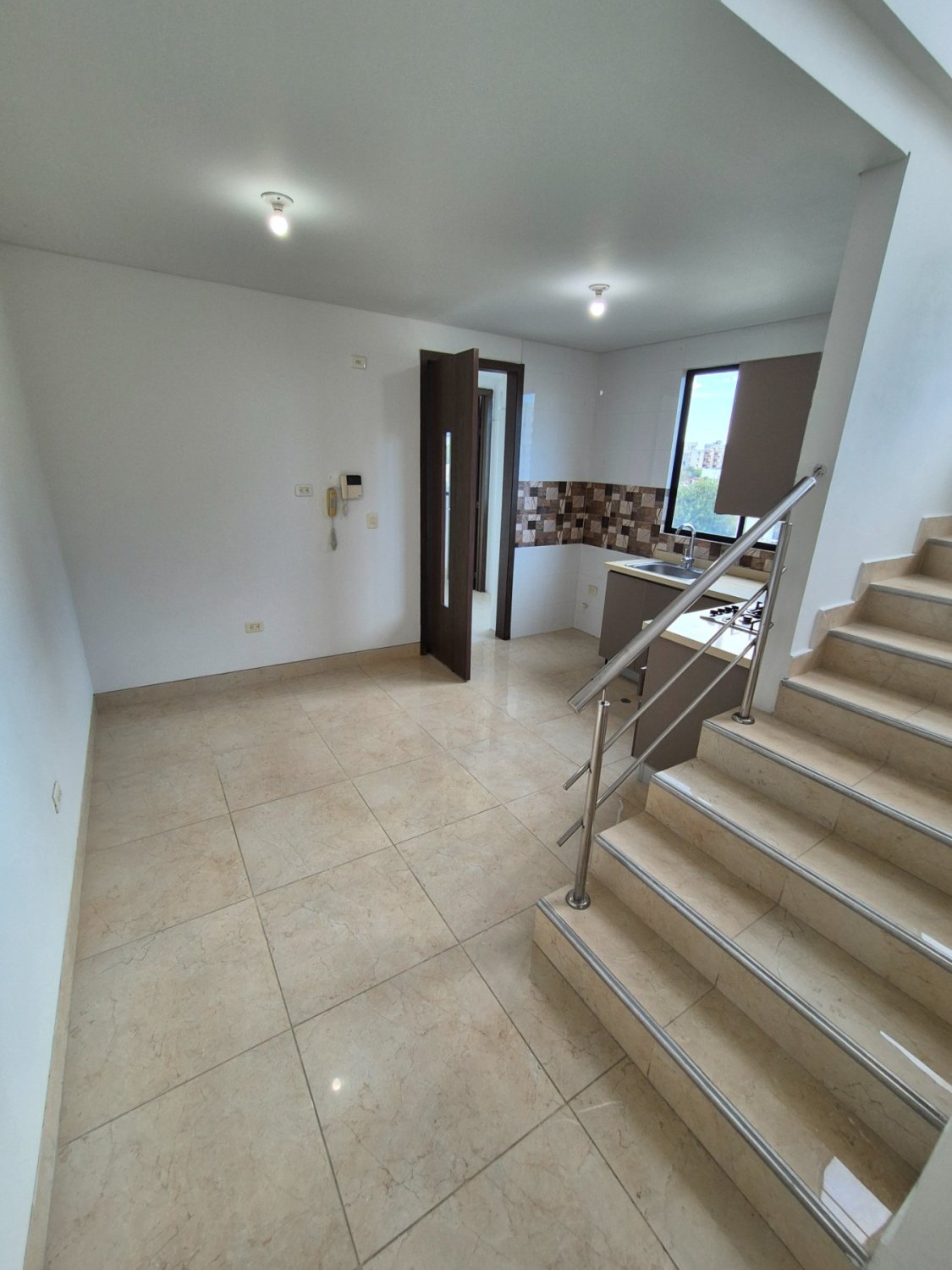 VENTA DÚPLEX EN LA CAMPIÑA - CERCA AL PARQUE VENEZUELA - BARRANQUILLA NORTE - LIBRE DE GRAVAMENES - Image 1