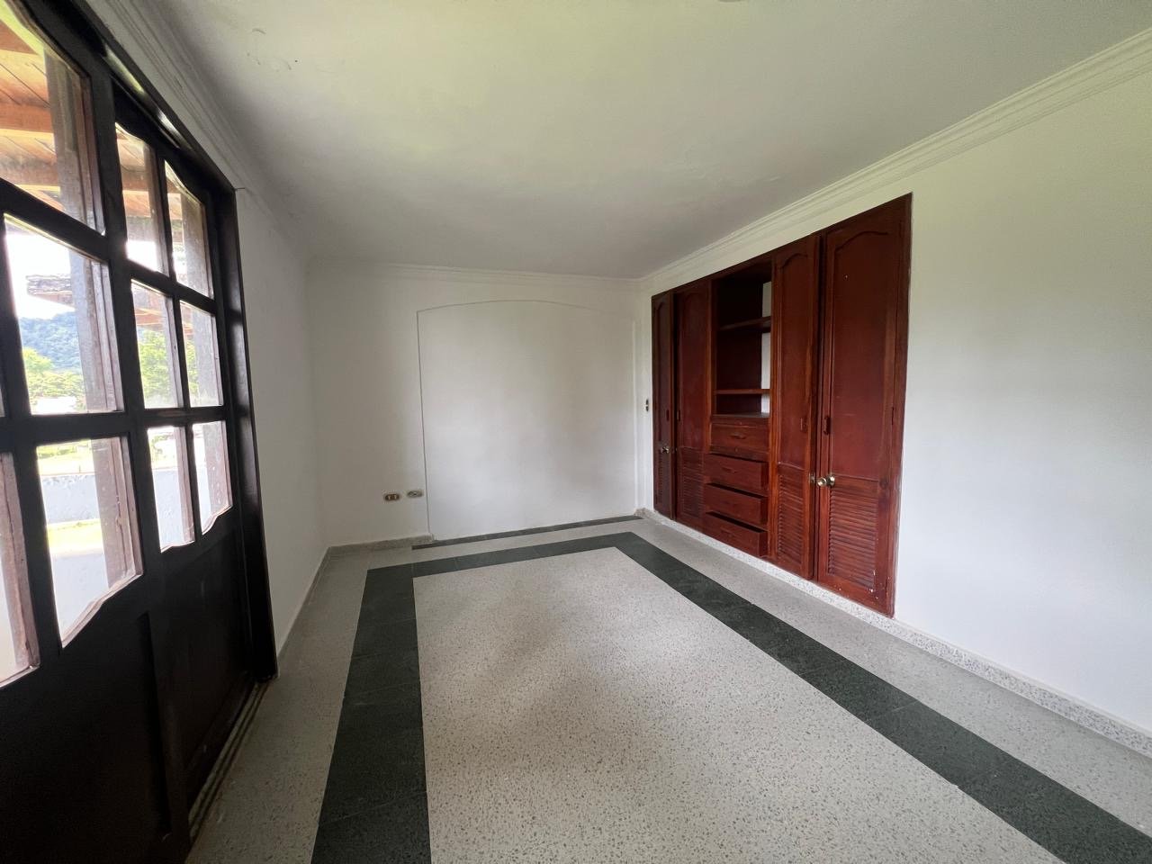 Gran casa campestre independiente para uso comercial o vivienda en el escobero  - Image 14