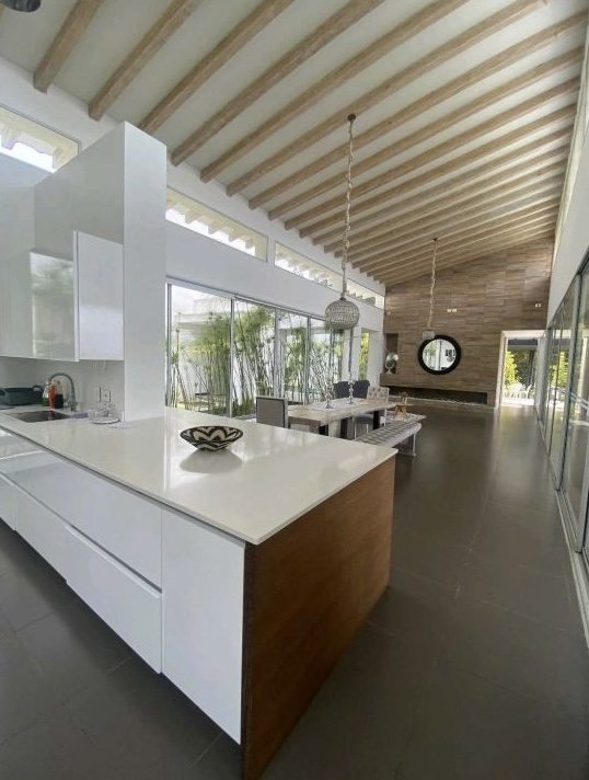 Exclusiva Casa en Venta en Rionegro (Sajonia ) — 10