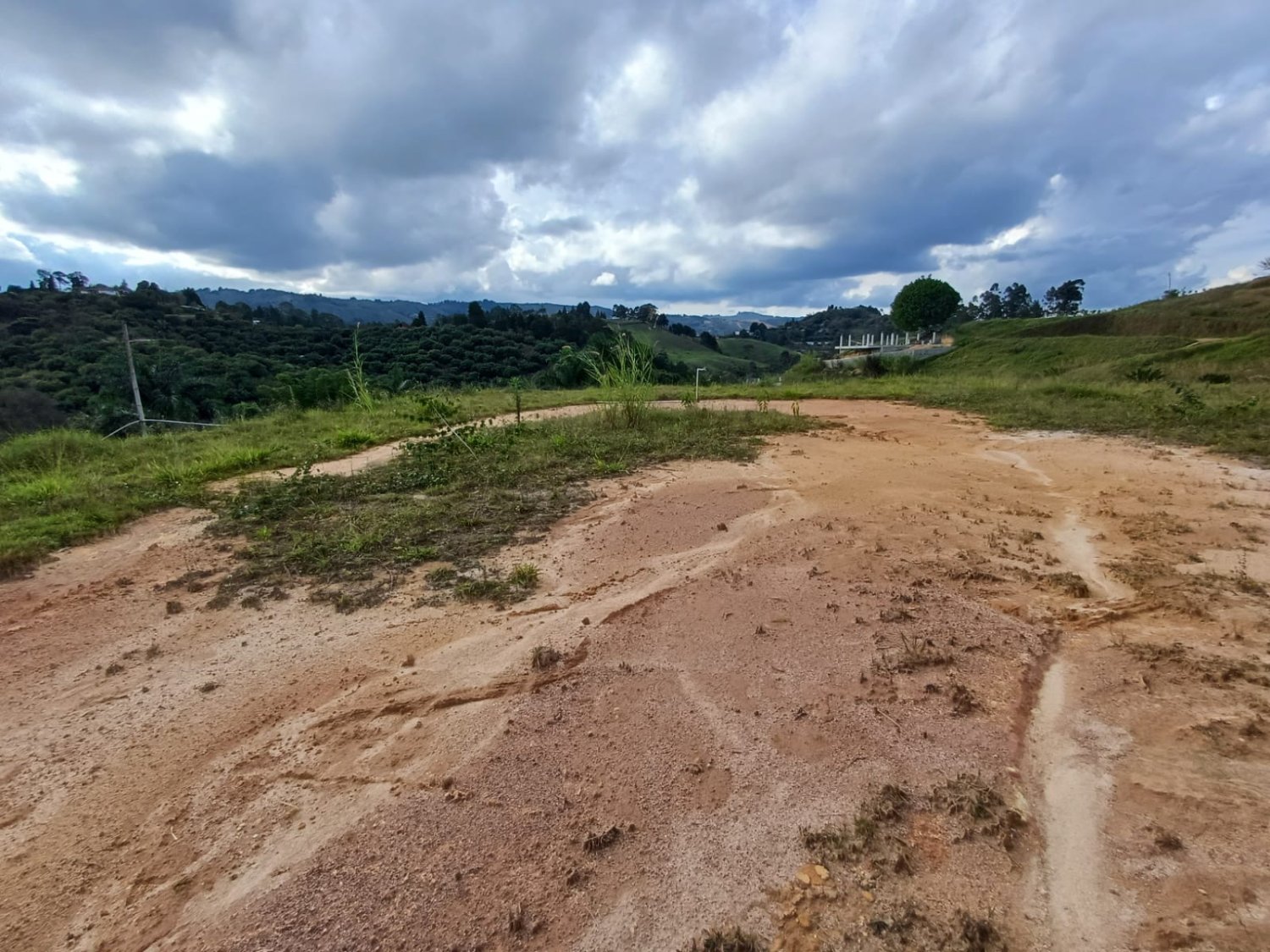 En venta amplio lote con increíbles vistas panorámicas   — 3