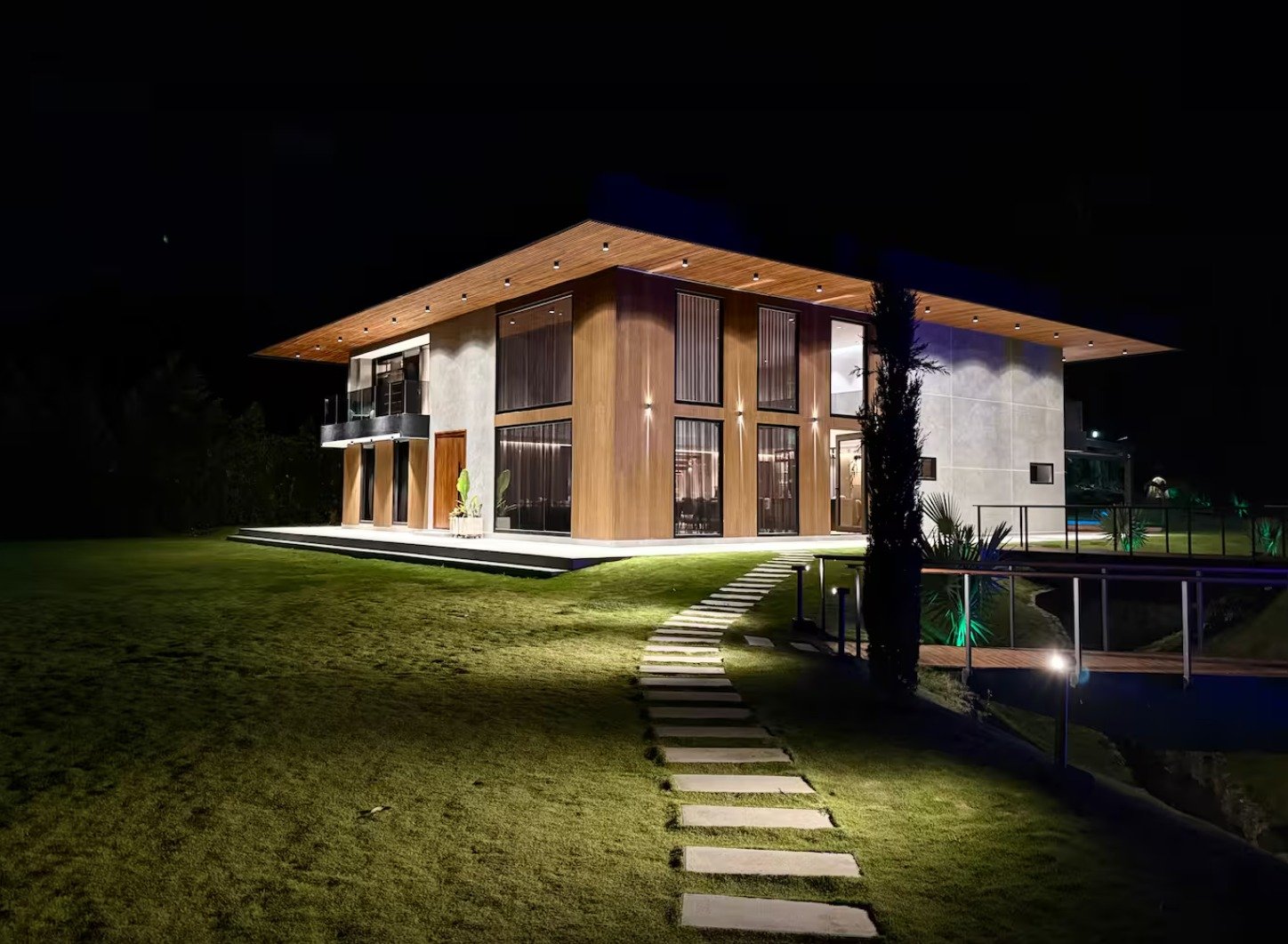 Exclusiva Casa de Lujo en Ubicación Privilegiada - Image 5