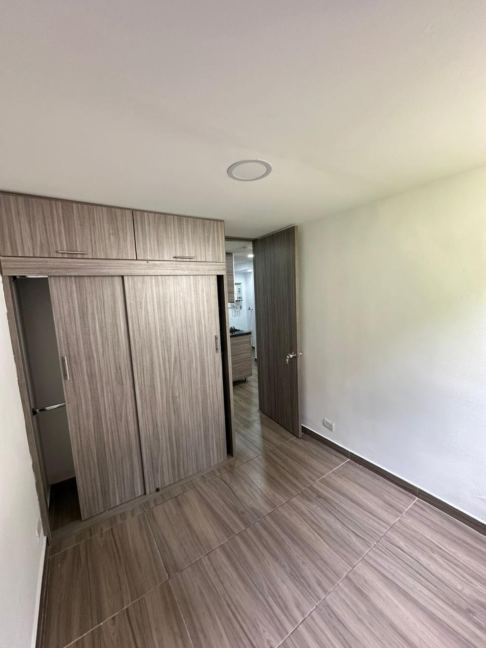 Arriendo apartamento robledo - Image 13