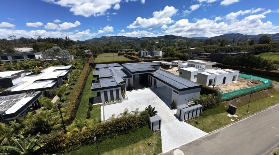 Exclusiva Casa en venta en el sector de Llano grande  — 2