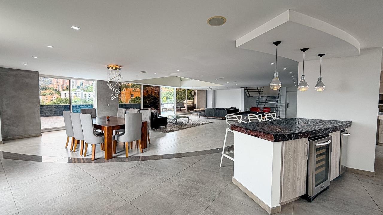 Exclusivo Penthouse en Loma Los Gonzales - Image 11