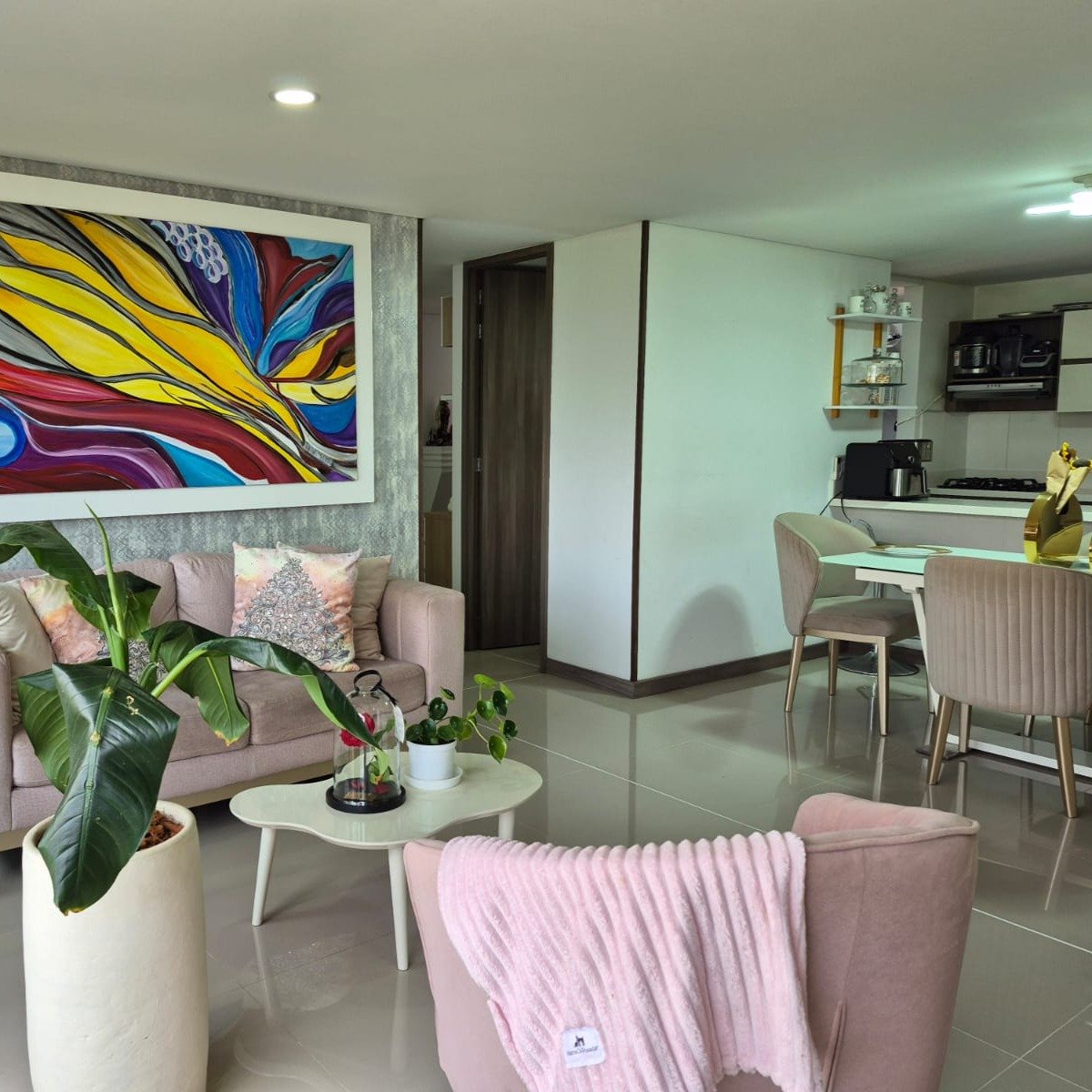 Apartamento moderno en Sabaneta con vistas - Image 2