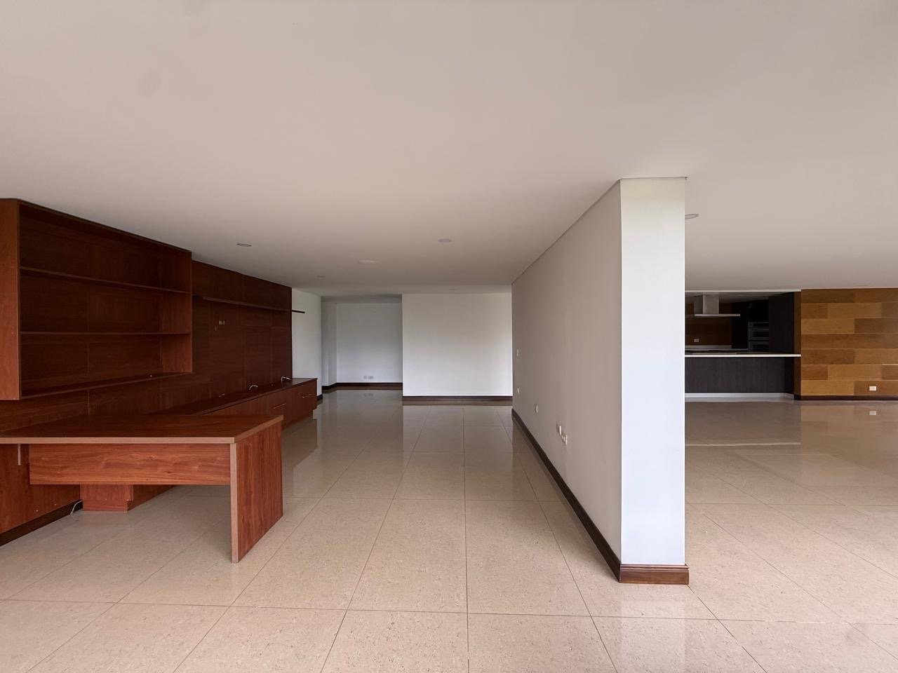 En renta y Venta amplio apartamento en Castropol  - Image 8