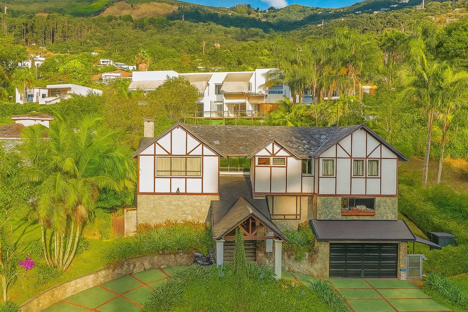 Exclusiva Casa en Venta en el sector del poblado  — 3