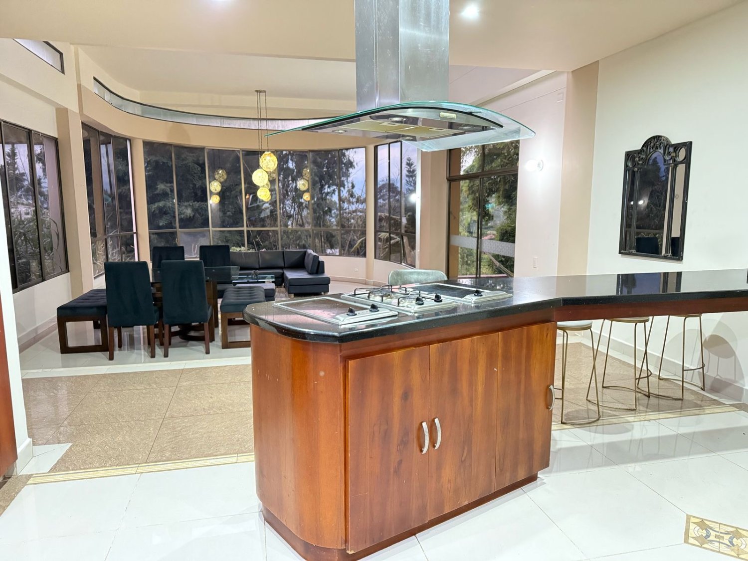 Exclusiva casa amoblada en Venta y Renta en Envigado (Independiente)  — 18