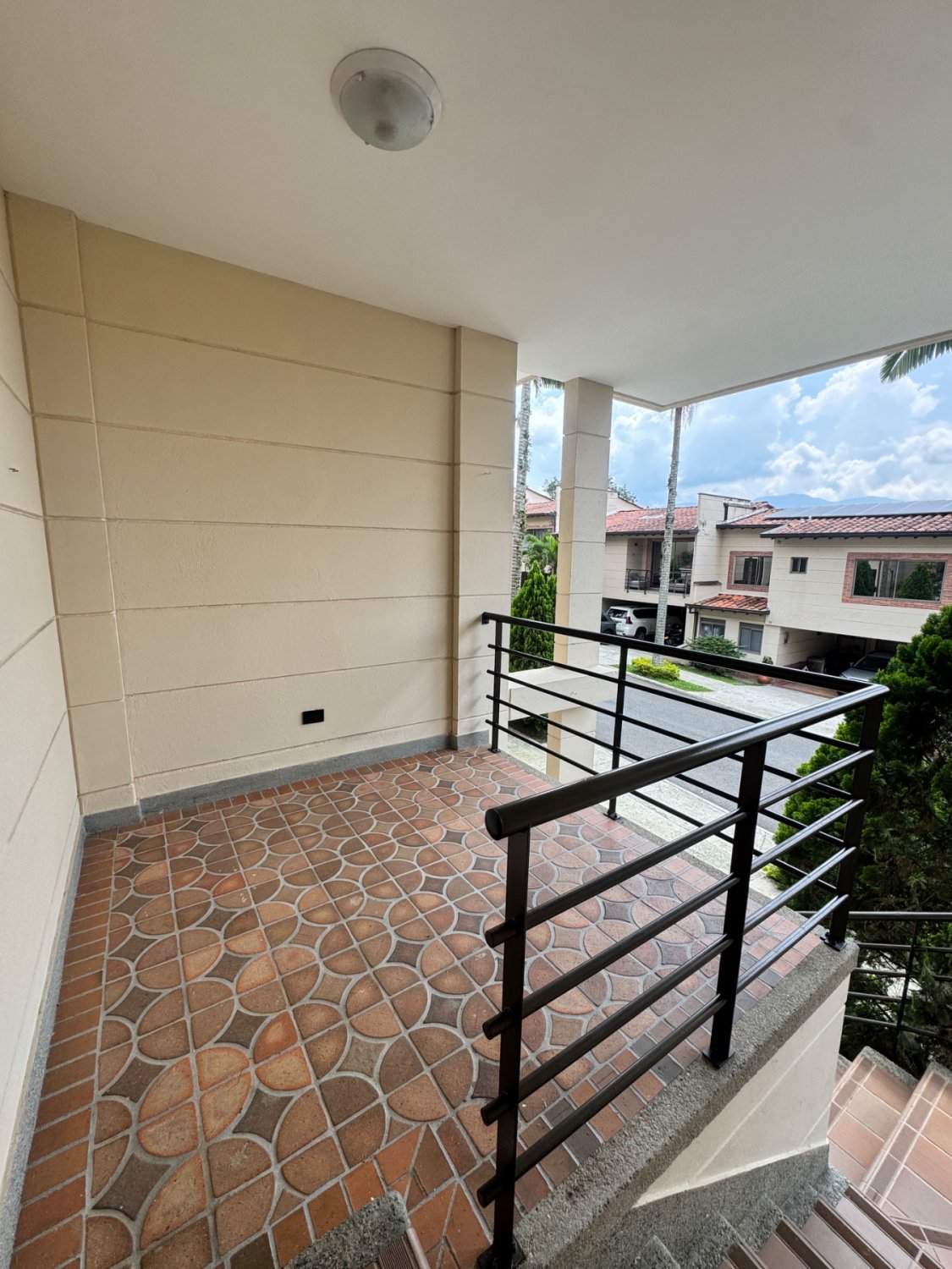 Amplia Casa Moderna en Envigado - Image 23