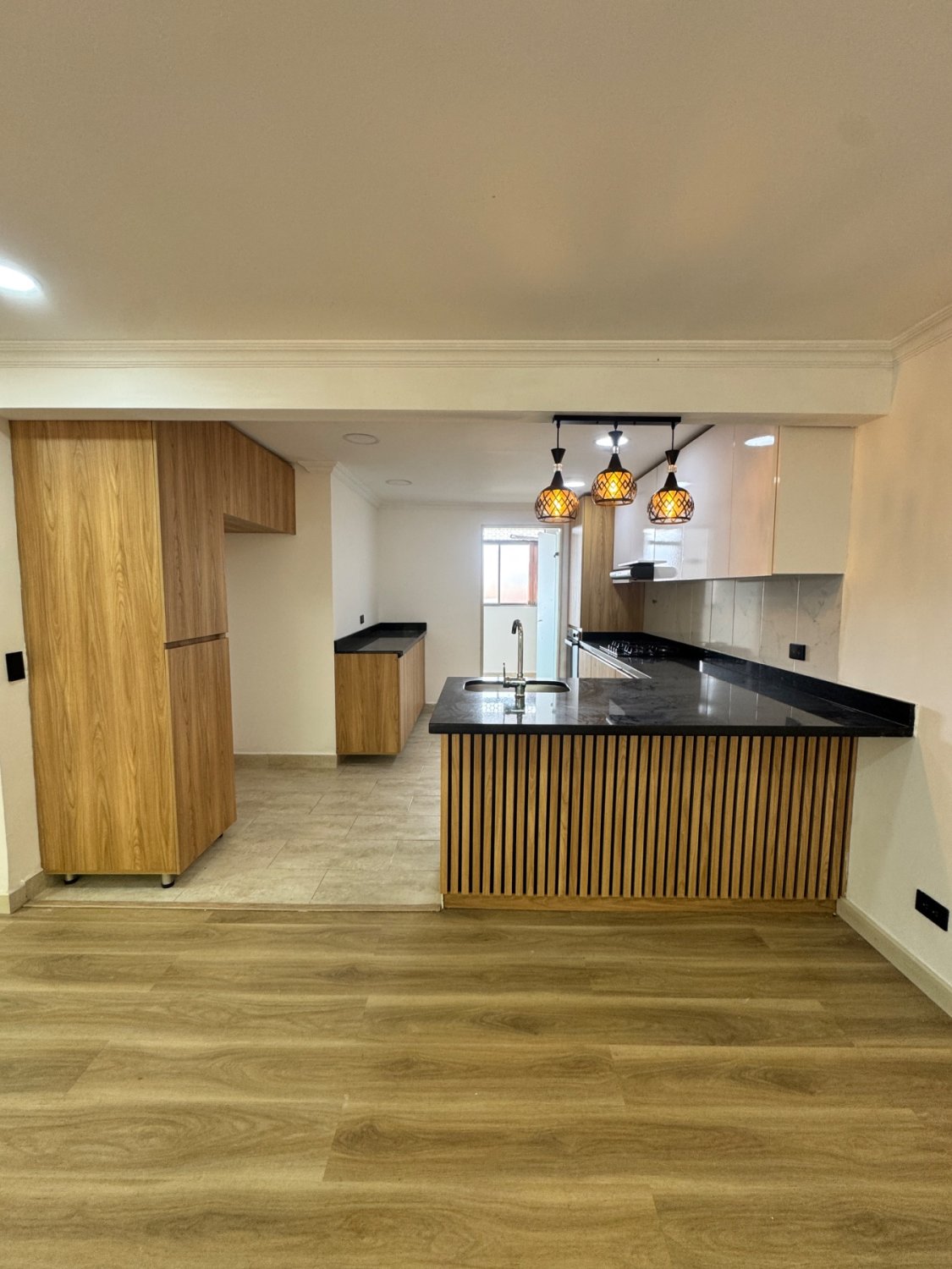 Amplia Casa Moderna en Envigado - Image 2