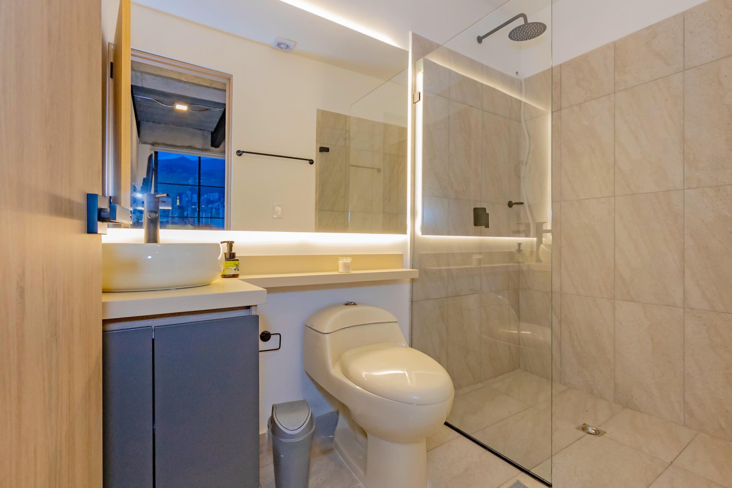 Moderno Apartamento Central  — 4
