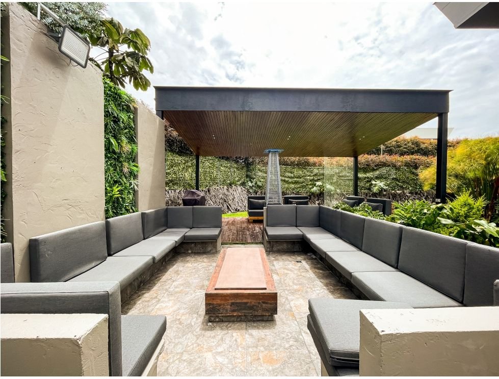 Exclusiva Casa Lujosa en Alto de las palmas  - Image 4