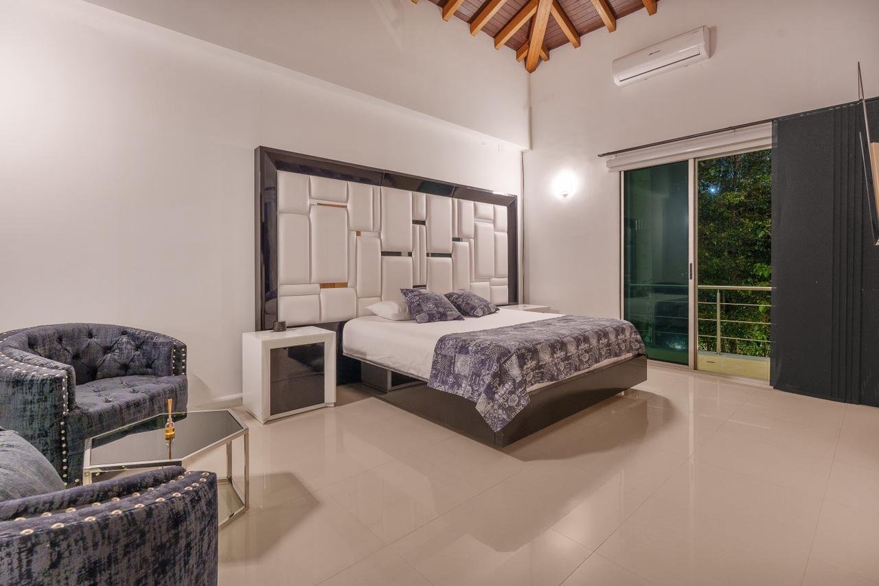 Luxury Mansion for Short-Term & Monthly Rental – El Poblado
