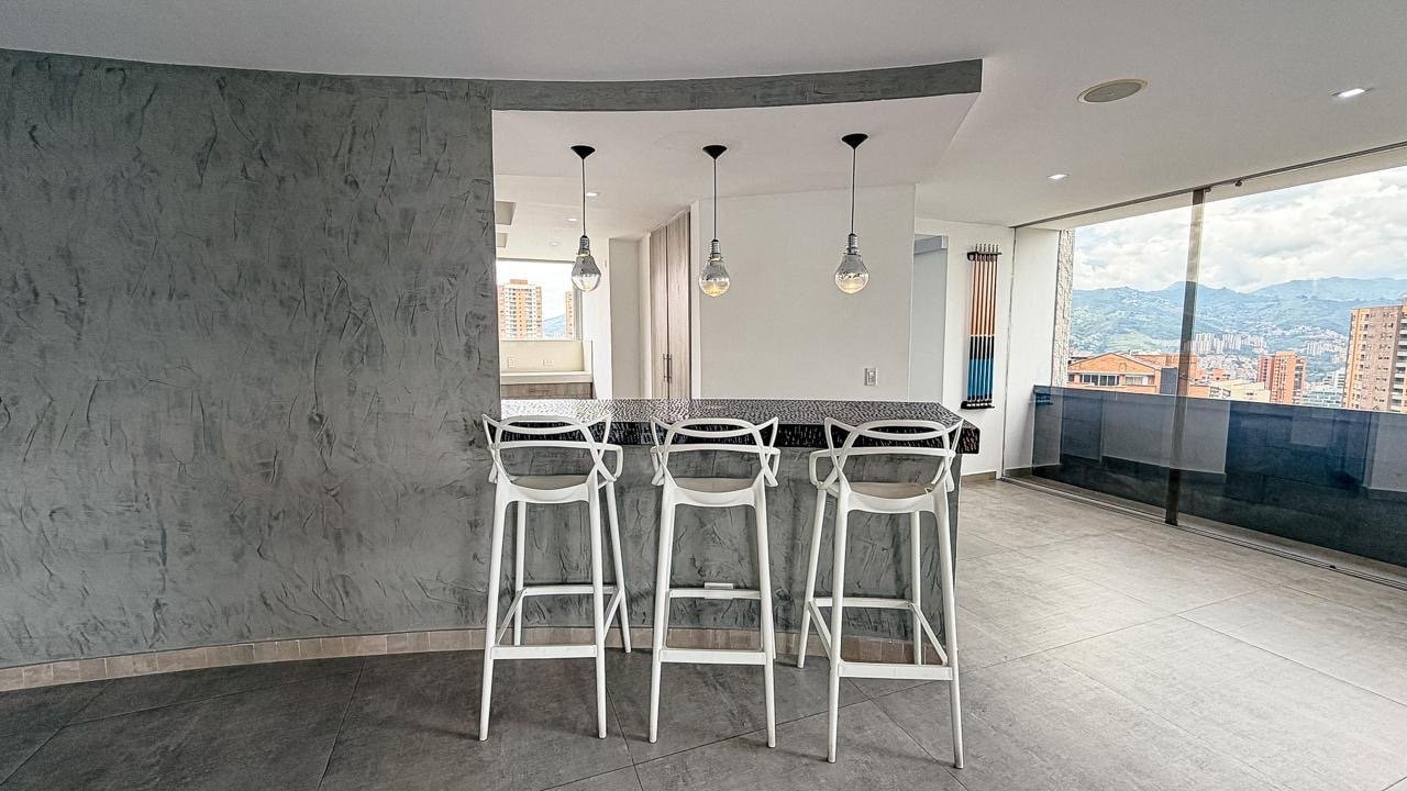 Exclusivo Penthouse en Loma Los Gonzales - Image 12