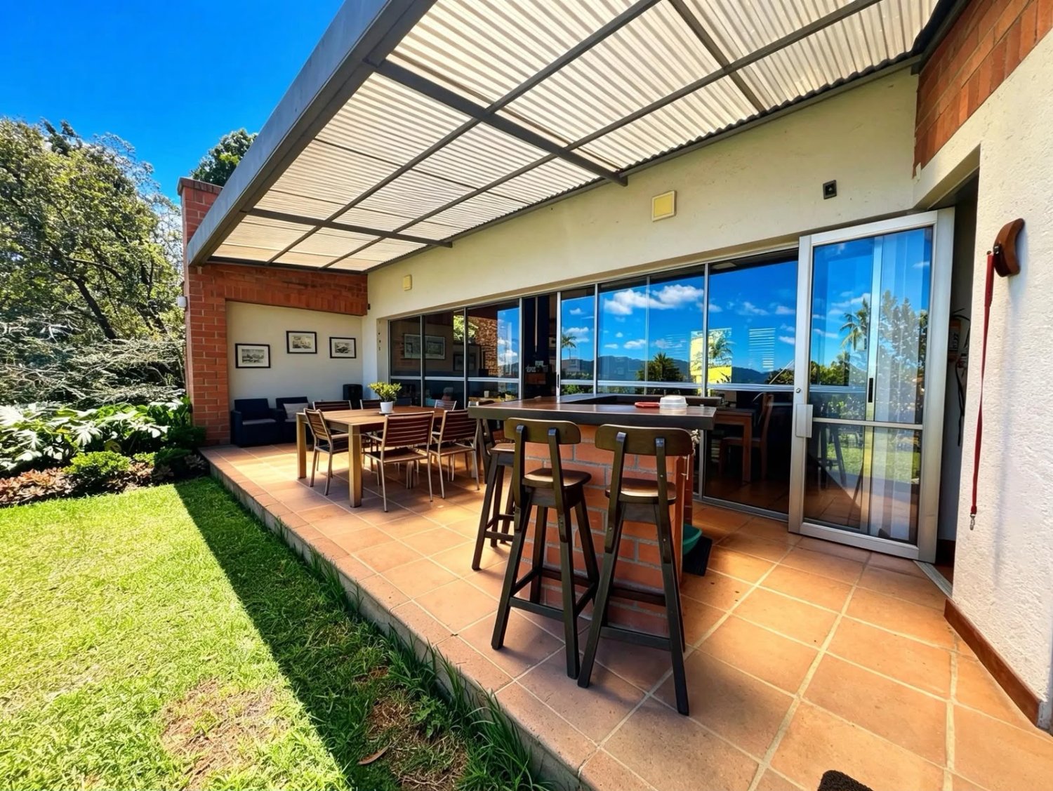 Exclusiva Casa campestre con amplio lote en Venta y renta  — 7