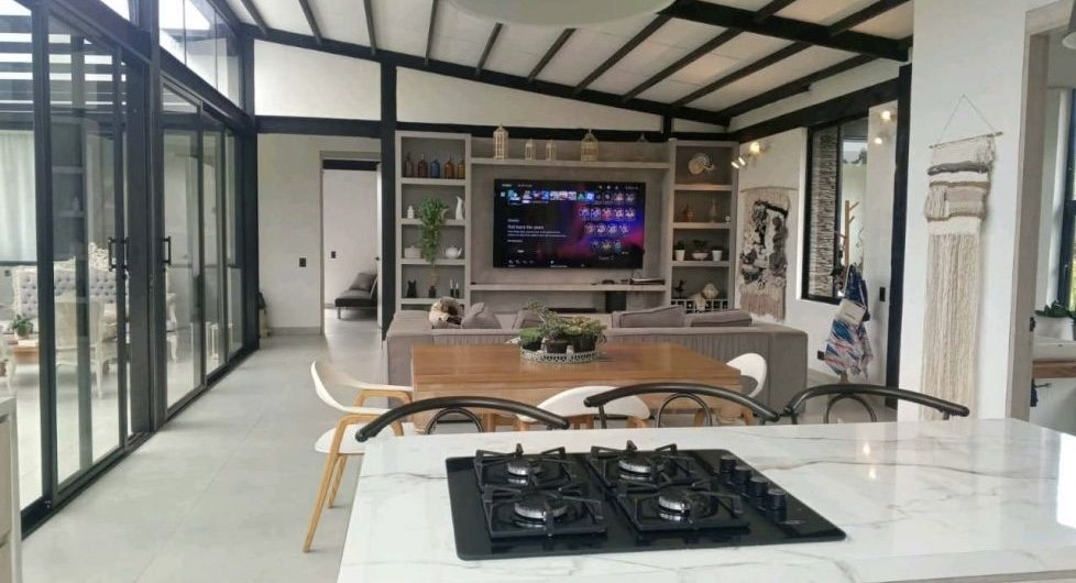 Gran casa disponible en Renta y Venta en altos de Escobero  — 7