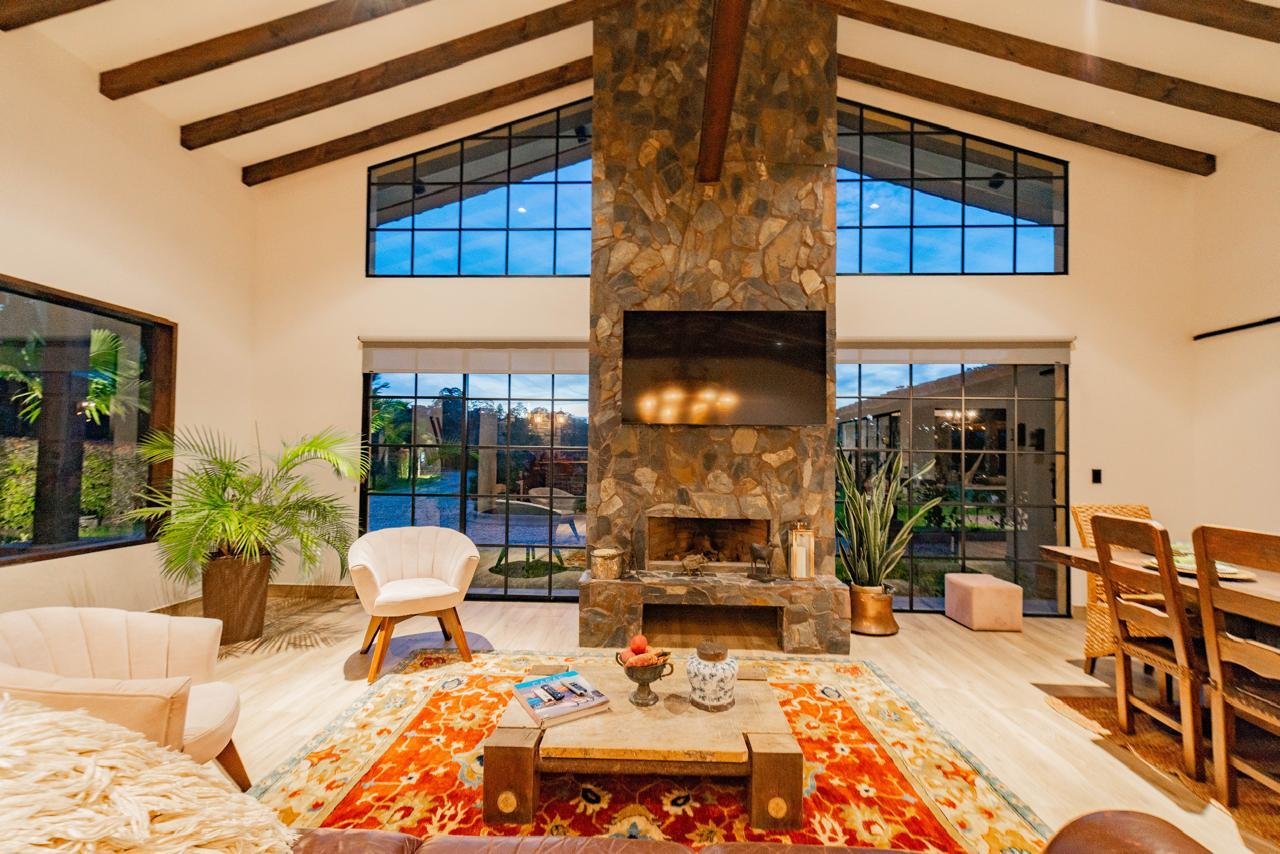 Luxury Country Estate for Sale – El Peñol, Antioquia - 16