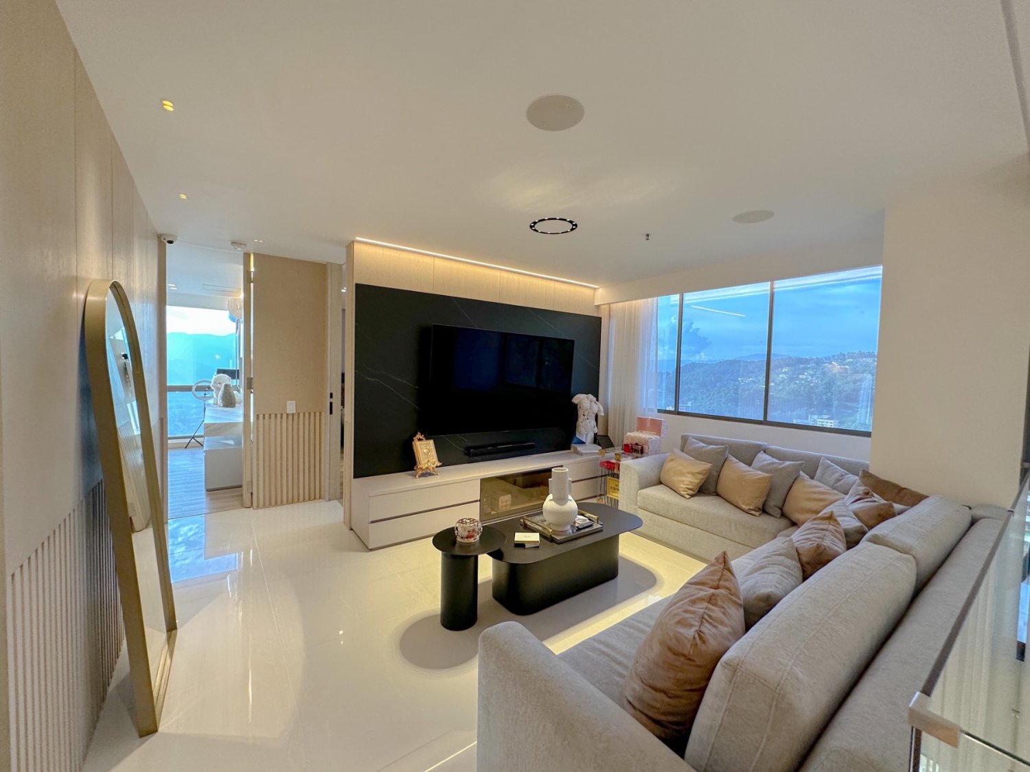 Exclusivo Apartmento deAlujo completamente Dorado en Renta  — 13