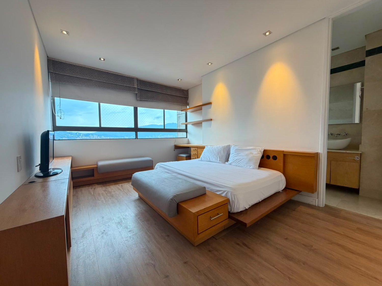 Luxury Apartment for Rent – El Poblado - 19
