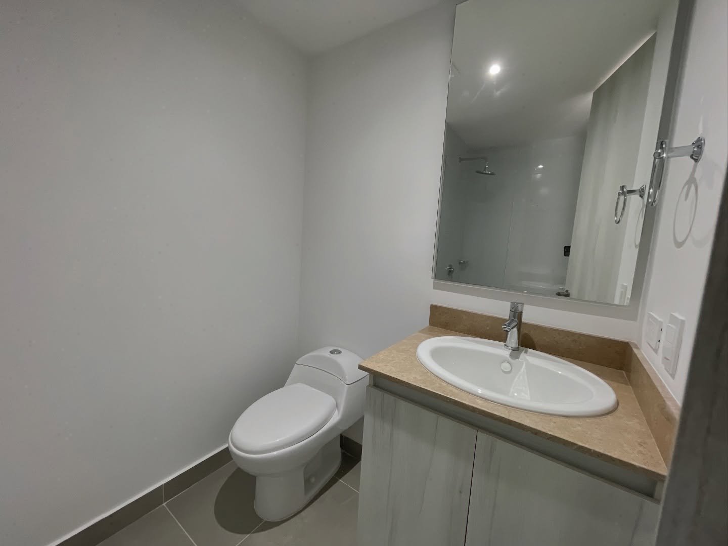 Hermoso apartamento en Villacampestre - Image 9