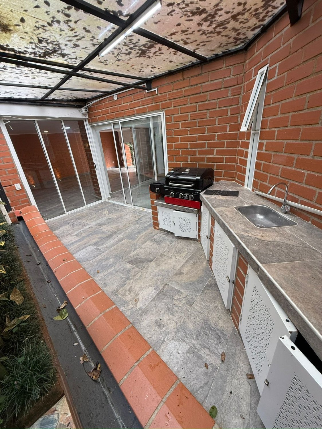 Gran casa en renta con zona verde (Envigado )  - Image 25