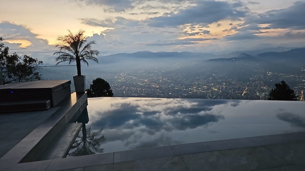 Exclusiva Casa Disponible en Renta amoblada en las palmas  — 11