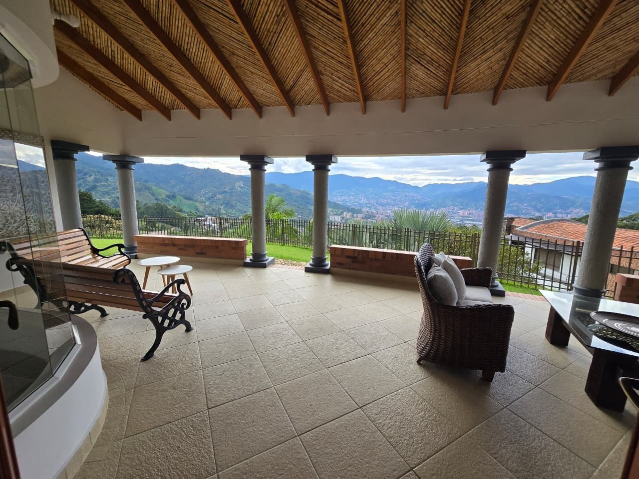 Gran Casa colonial en venta y renta en Altos del Escobero 🏠 - Image 3