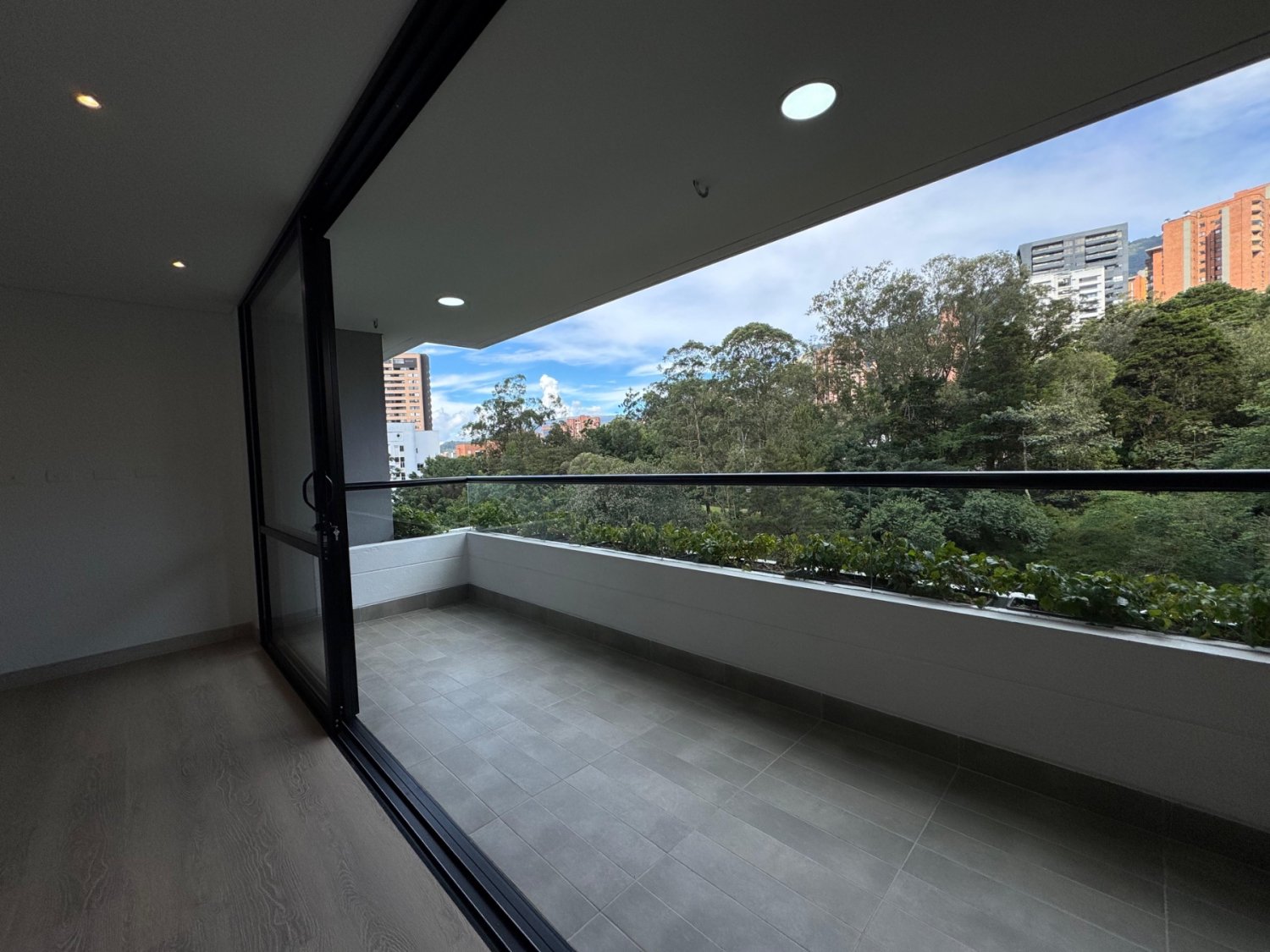 Aparta estudio en el Poblado Disponible en Renta  - 10