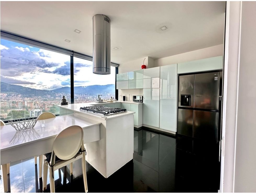 Exclusivo penthouse en el sector de san lucas en Venta y Renta amoblado  - Image 6