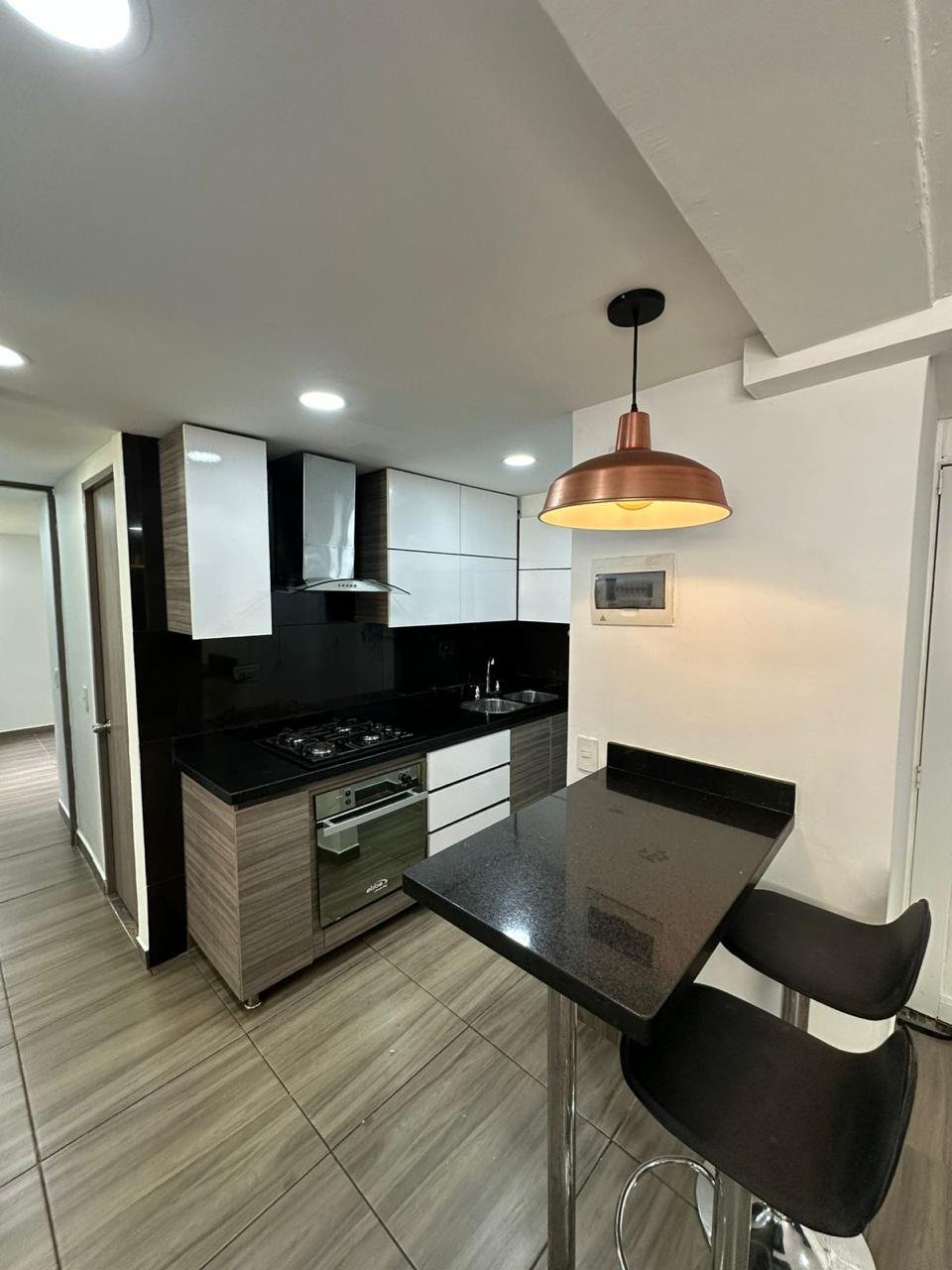 Arriendo apartamento robledo - Image 1