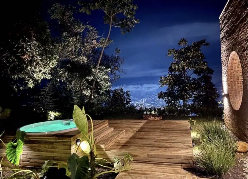 Gran Casa de lujo en Venta y Renta en las palmas con vista panorámica  — 19