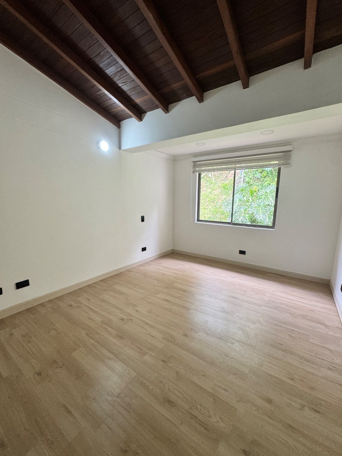 Amplia Casa Moderna en Envigado - Image 14